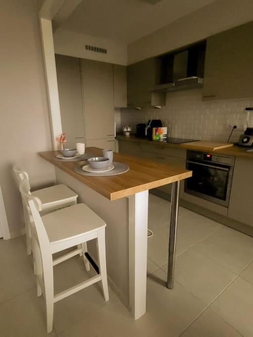 Gezellig Appartement In Brugge, Nabij Damme. Eksteriør billede